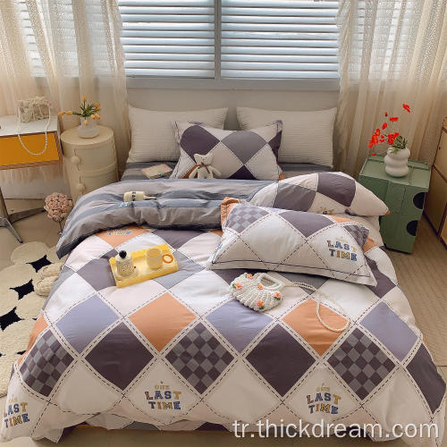 Toptan için lüks özelleştirilmiş dört parçalı yatak seti